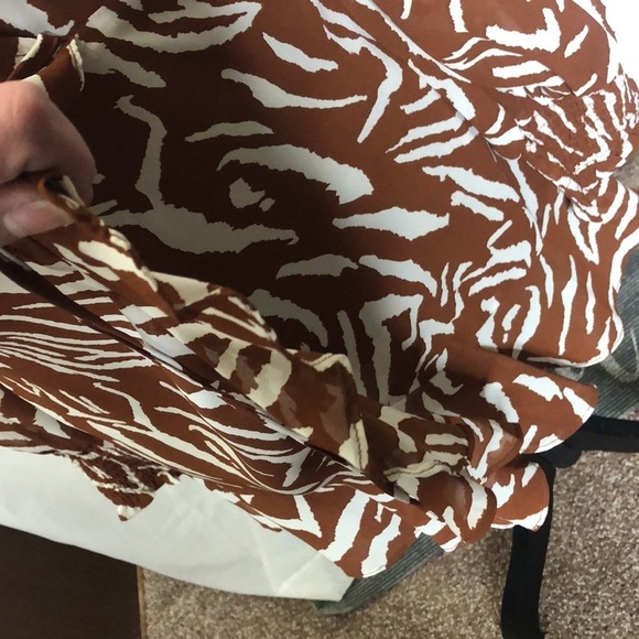 V ery j brown and white sheer long sleeve mini dress size small - Picture 3 of 10